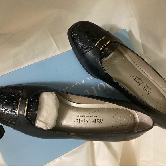 HUSH PUPPIES Low Heel Leather Pump 7.5W NWT - Picture 10 of 10